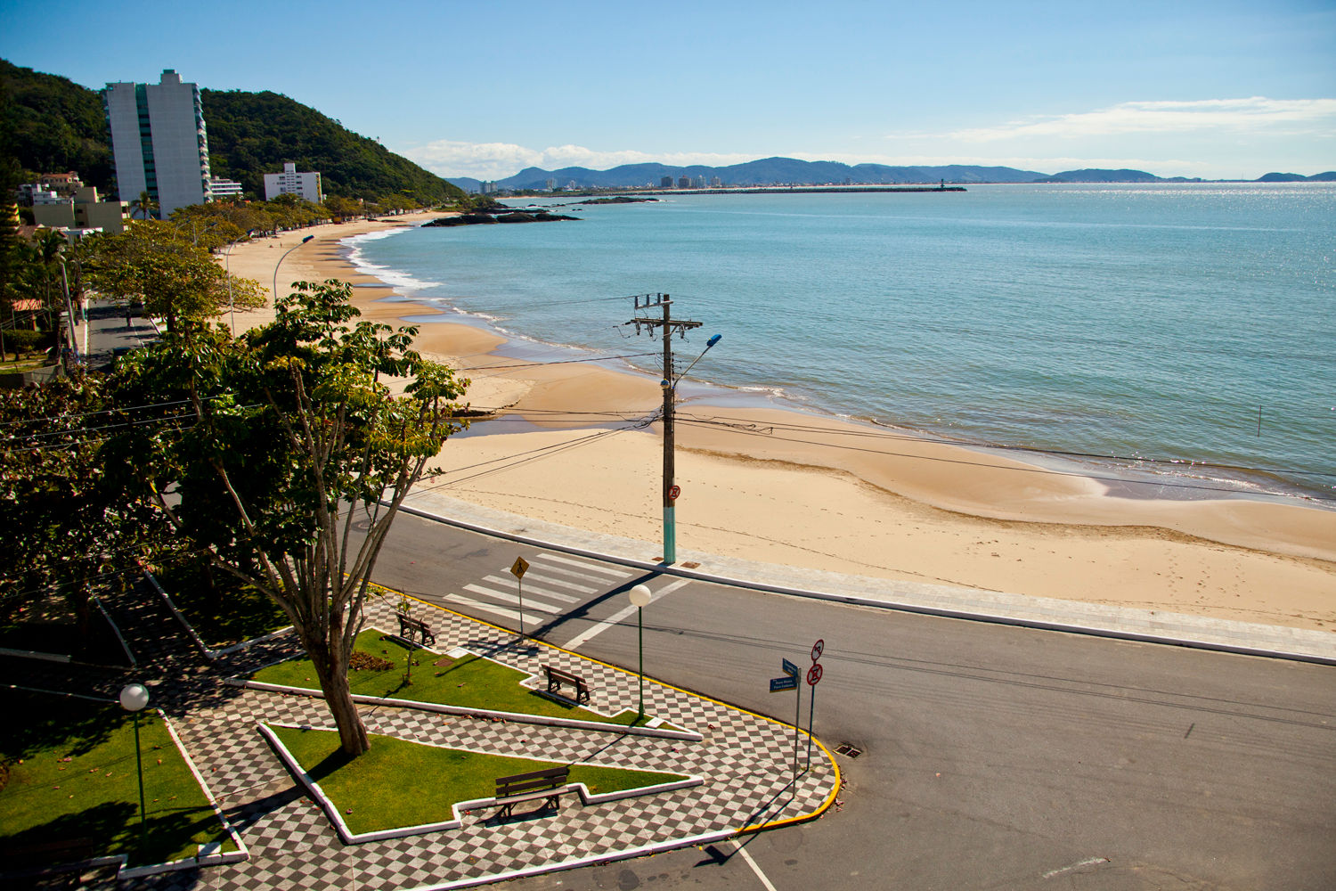 Atmos Beach