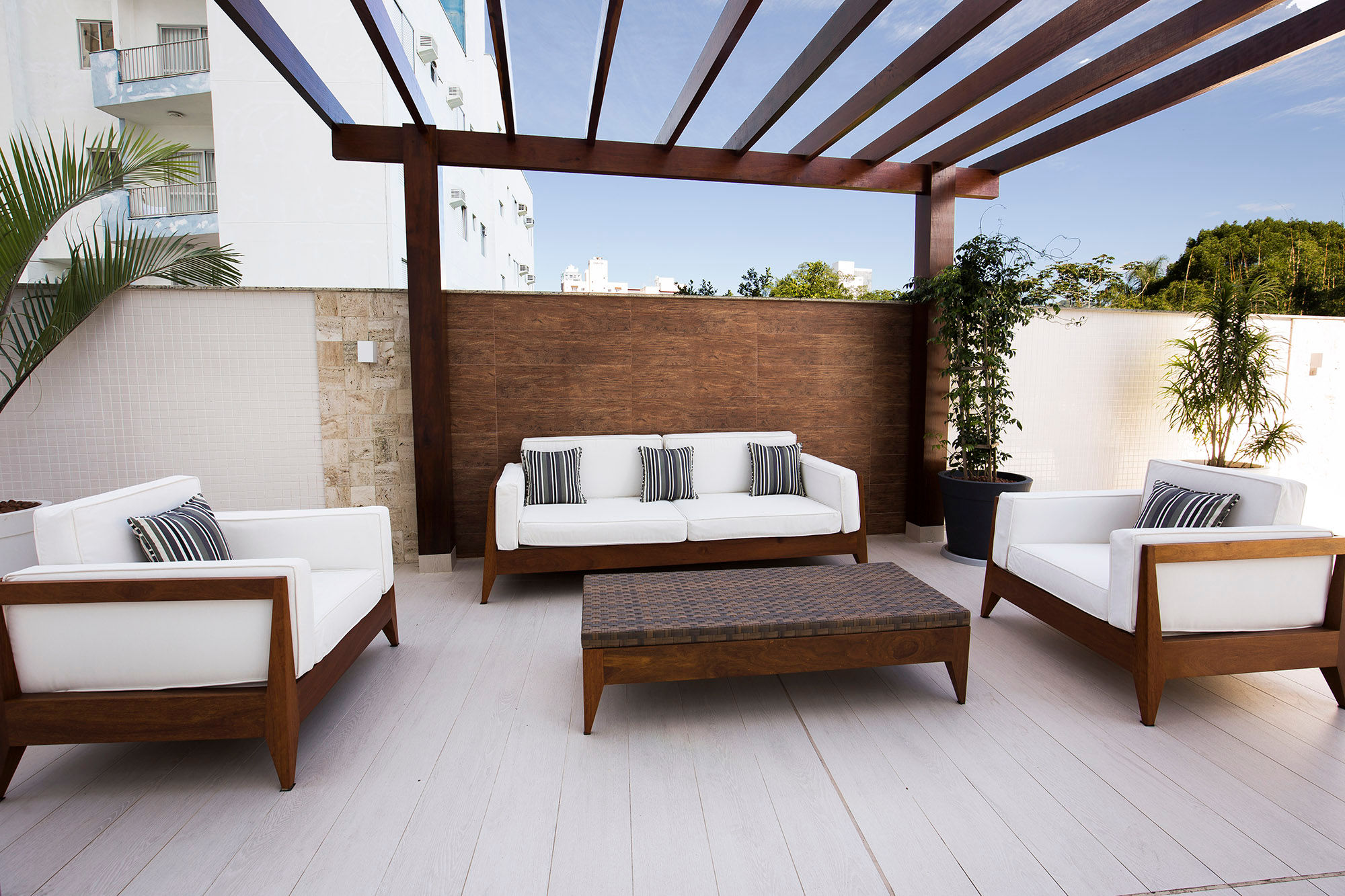 Alameda Jardins Residence
