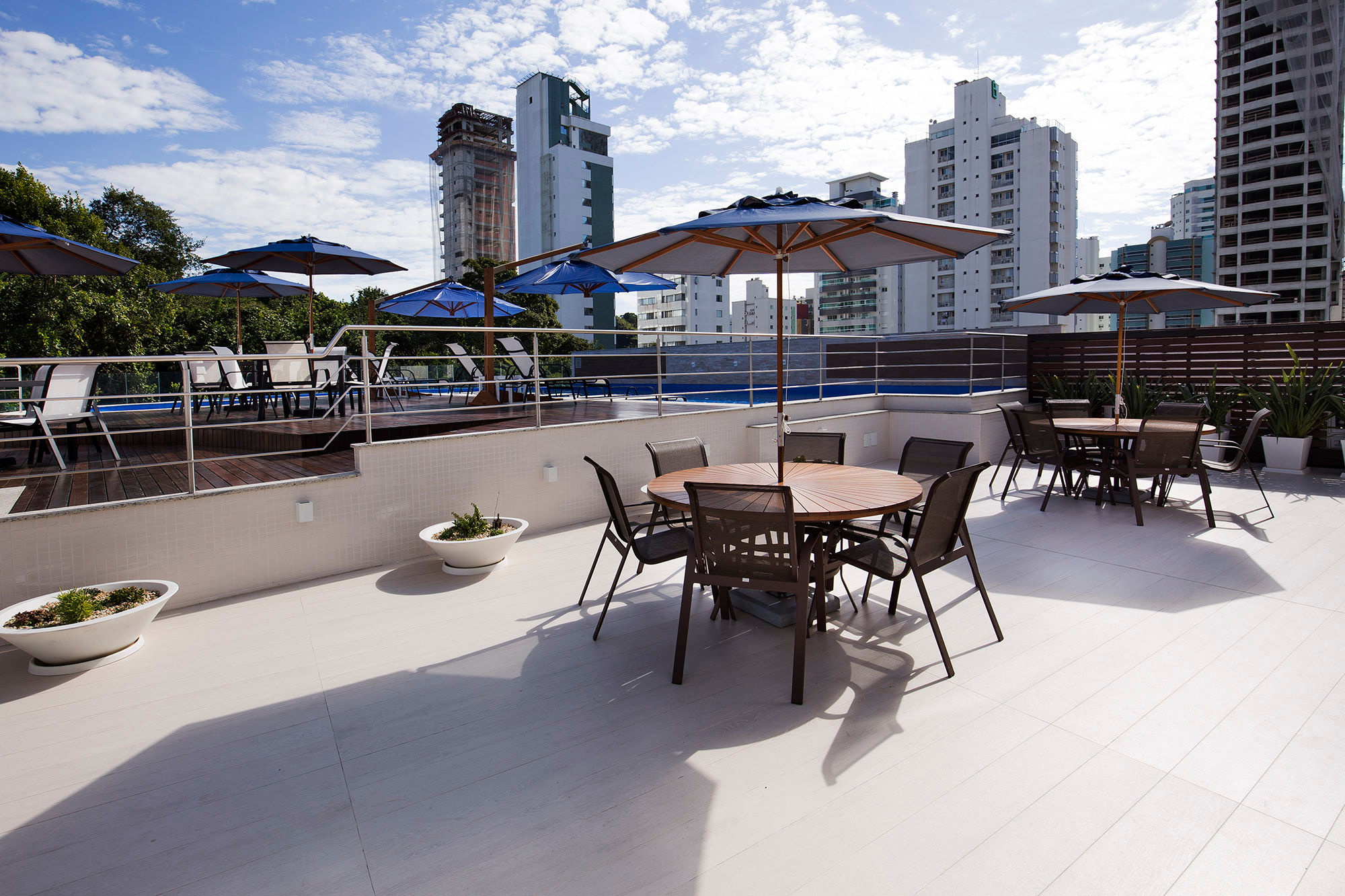 Alameda Jardins Residence