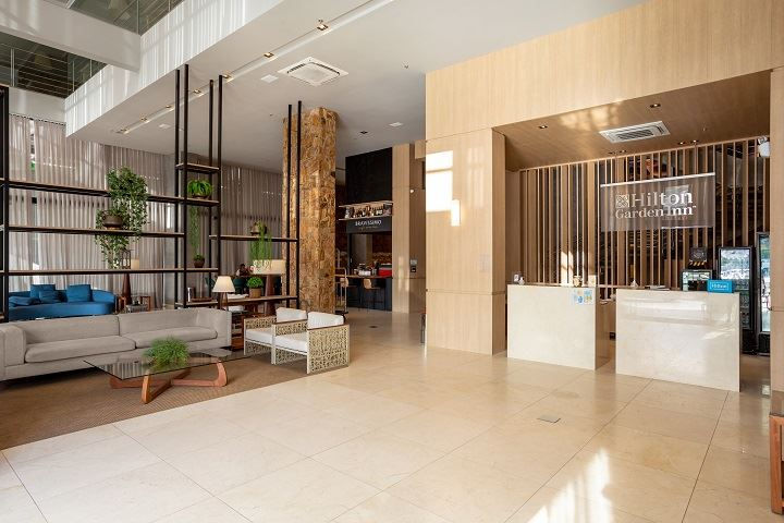 Hilton Garden Inn Praia Brava — Suíte 1802 — Praia Brava  · Itajaí